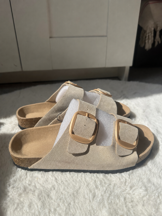 Mules femme beige à doubles boucles dorées – Taille 38